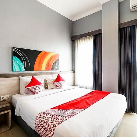 Oyo 289 Hotel Dalwa Syariah Pasuruan Dış mekan fotoğraf