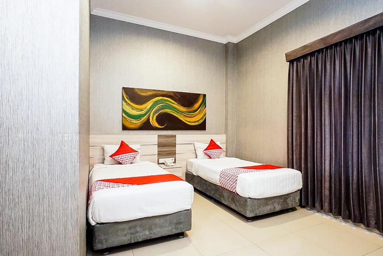Oyo 289 Hotel Dalwa Syariah Pasuruan Dış mekan fotoğraf