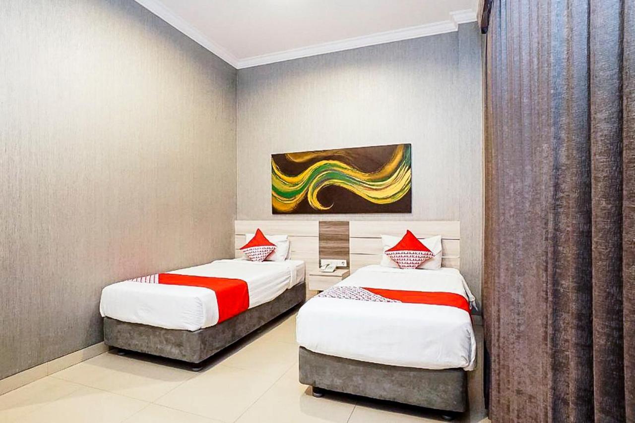 Oyo 289 Hotel Dalwa Syariah Pasuruan Dış mekan fotoğraf