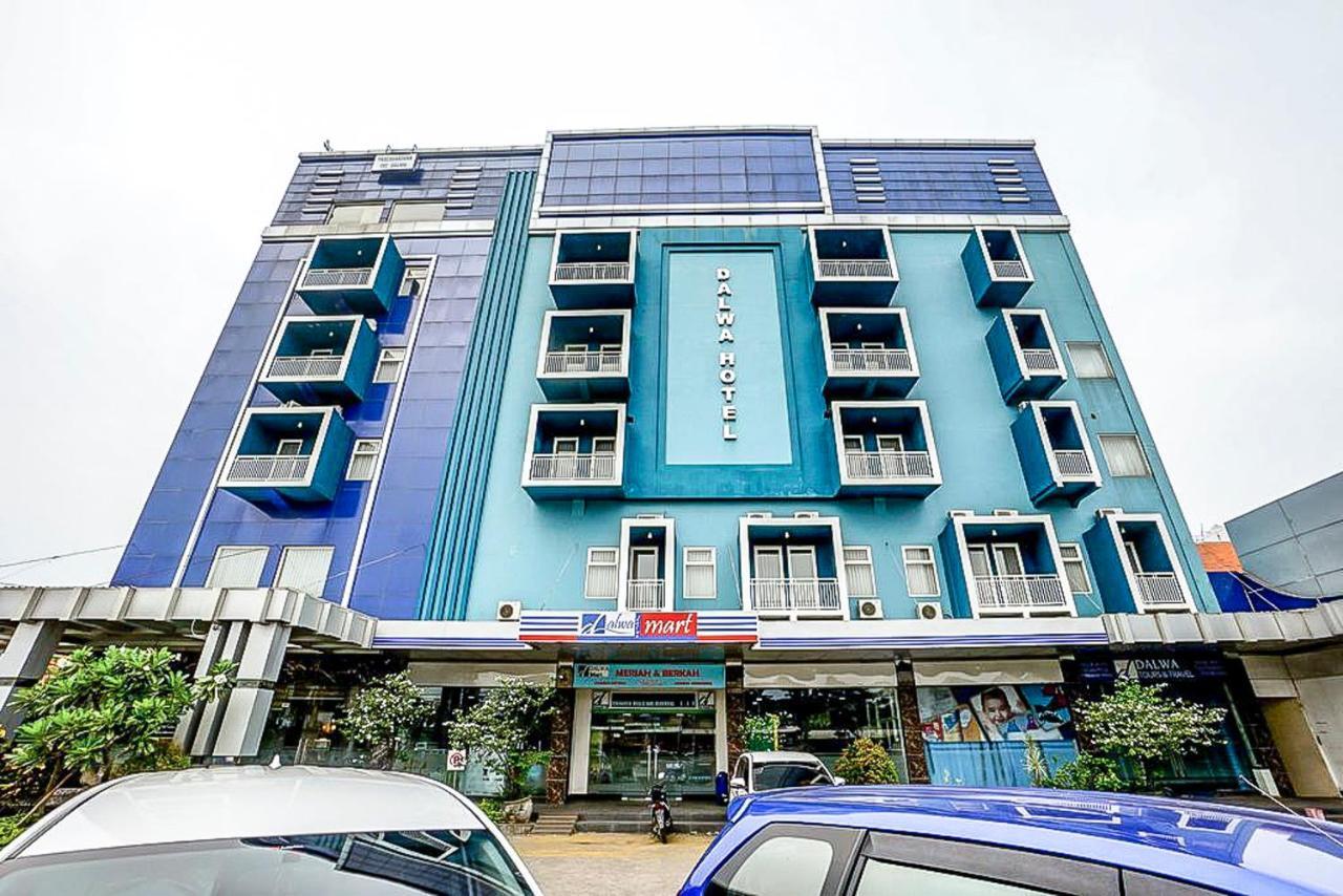 Oyo 289 Hotel Dalwa Syariah Pasuruan Dış mekan fotoğraf